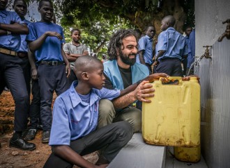 Azərbaycanlı rejissor Afrikada su böhranı haqqında film çəkib