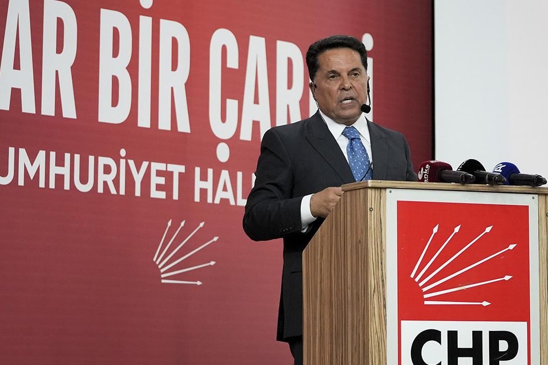 İstanbulda bələdiyyə sədri həbs olunub