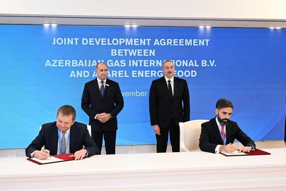 Prezident İlham Əliyev və Prezident Rumen Radevin iştirakı ilə “SOCAR və “Asarel Energy” arasında Birgə İnkişaf Sazişi” imzalanıb