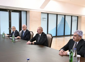 Prezident İlham Əliyev Rusiyanın maliyyə naziri və Dövlət Dumasında fraksiya rəhbəri ilə görüşüb