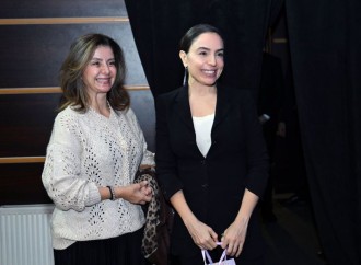 Heydər Əliyev Fondunun vitse-prezidenti Leyla Əliyeva, İordaniya şahzadəsi və ICCROM-un baş direktoru "Manqurt" tamaşasını izləyiblər