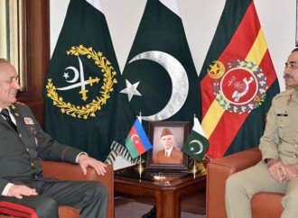 Kərim Vəliyev Pakistanın Quru Qoşunları komandanı ilə görüşüb