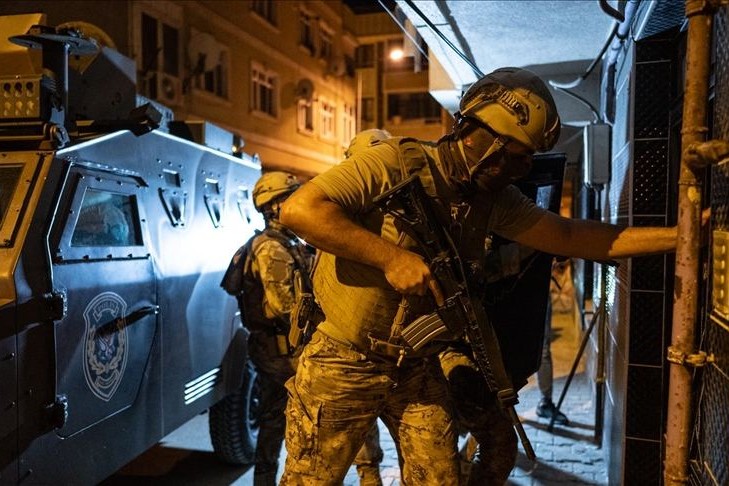 İstanbulda terror təşkilatına qarşı əməliyyat keçirilib