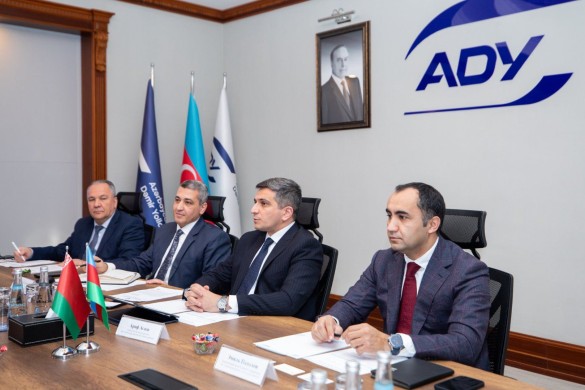 Azərbaycan və Belarus arasında dəmir yolu ilə müntəzəm yükdaşımaların təşkili müzakirə edilib