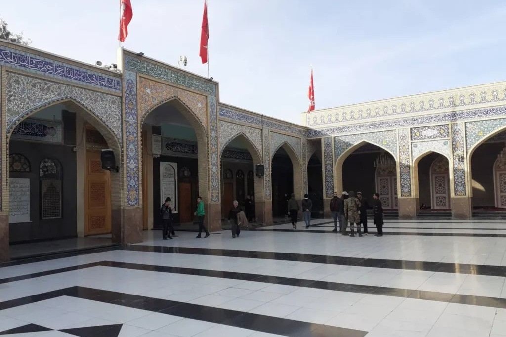 Seyyidə Zeynəb ziyarətgahında İran əsarətinə son