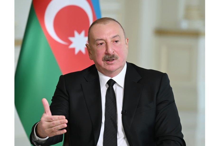 Prezident İlham Əliyev: Makron hökumətinin Ermənistana tədarük etdiyi silahlar Azərbaycan üçün praktiki təhlükə yaradır