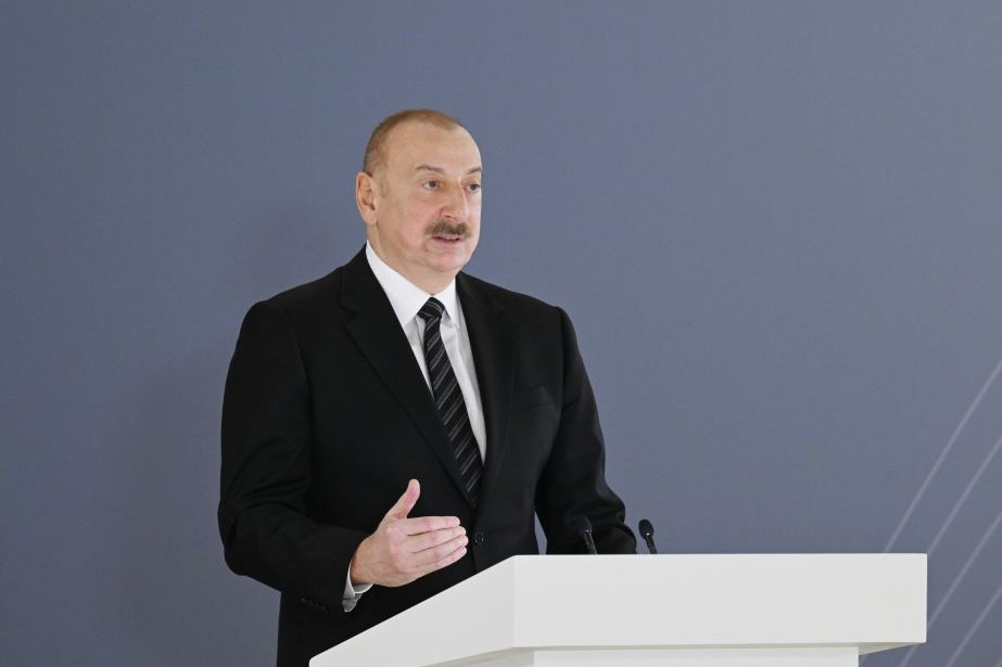 Prezident İlham Əliyev: Gələn ildən başlayaraq Gəncədə çox böyük təmir-bərpa işləri aparılacaq