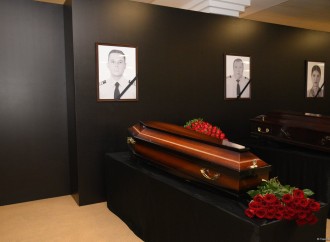 Təyyarə qəzasında həlak olan ekipaj üzvlərinin vida mərasimi keçirilir