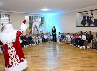 Bakı Media Mərkəzinin rəhbəri Arzu Əliyeva 2 saylı Uşaq evi sosial xidmət müəssisəsində uşaqları ziyarət edib