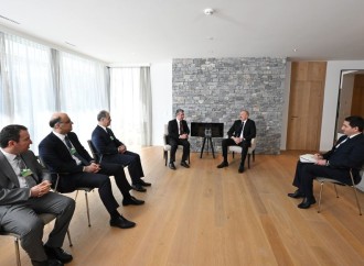 Prezident İlham Əliyev Davosda İraq Kürdüstan regionunun Baş naziri ilə görüşüb