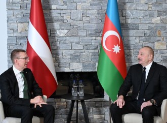 Prezident İlham Əliyev Davosda Latviya Prezidenti ilə görüşüb