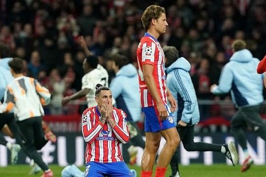 UEFA Çempiyonlar Liqasında skandal penalti qərarı
