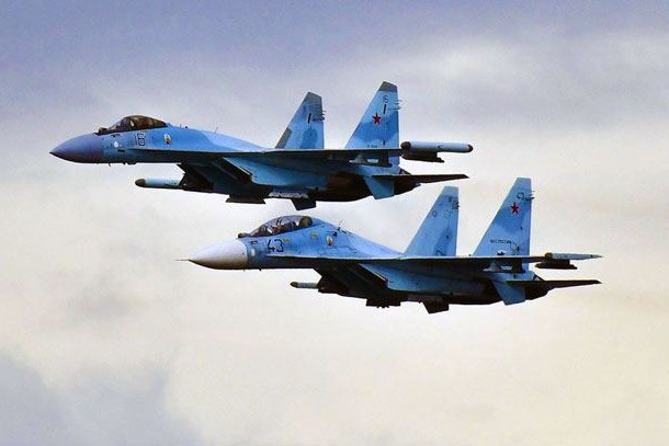 Su-35 Əlcəzair hava məkanında ilk təlimini həyata keçirib