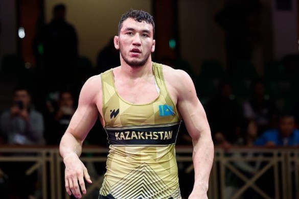 Qazaxıstanlı güləşçi Asiya Çempionatında gümüş medal qazanıb