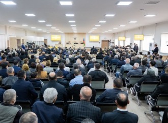 Sadə pasportlarımız kimi, diplomatik pasportlar da Ermənistanın idi - David Babayan