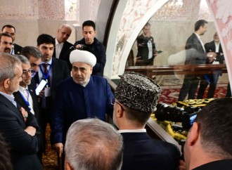 İran Prezidenti Məsud Pezeşkian Bibiheybət məscidini ziyarət edib