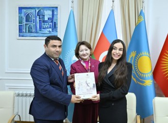 Heydər Əliyev Fondunun vitse-prezidenti Leyla Əliyeva və Bakı Media Mərkəzinin rəhbəri Arzu Əliyeva Türk Mədəniyyəti və İrsi Fondunu ziyarət ediblər