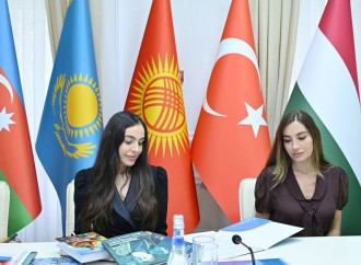 Heydər Əliyev Fondunun vitse-prezidenti Leyla Əliyeva və Bakı Media Mərkəzinin rəhbəri Arzu Əliyeva Türk Mədəniyyəti və İrsi Fondunu ziyarət ediblər