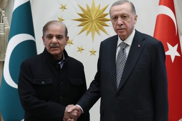 Türkiyə diplomatiyası nüvə müharibəsinin qarşısını alıb