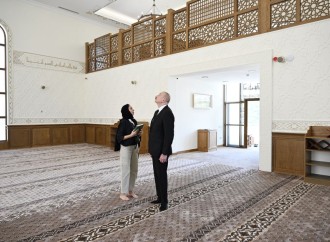 Prezident İlham Əliyev və Birinci xanım Mehriban Əliyeva Şuşa rayonunun Daşaltı kənd məscidinin açılışında iştirak ediblər