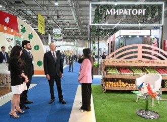 Prezident İlham Əliyev “InterFood Azerbaijan” və “Caspian Agro” sərgiləri ilə tanış olub