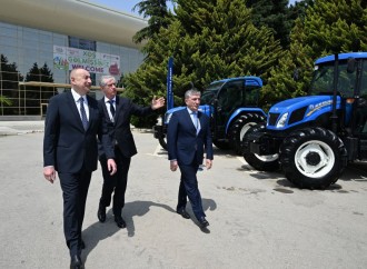 Prezident İlham Əliyev “InterFood Azerbaijan” və “Caspian Agro” sərgiləri ilə tanış olub