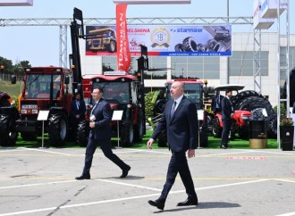 Prezident İlham Əliyev “InterFood Azerbaijan” və “Caspian Agro” sərgiləri ilə tanış olub