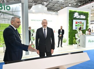 Prezident İlham Əliyev “InterFood Azerbaijan” və “Caspian Agro” sərgiləri ilə tanış olub