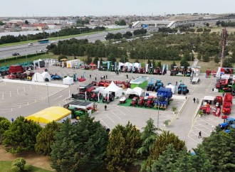 Prezident İlham Əliyev “InterFood Azerbaijan” və “Caspian Agro” sərgiləri ilə tanış olub