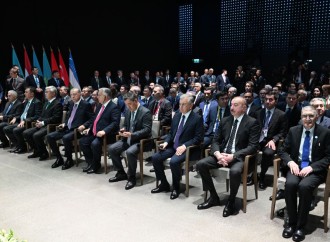 Prezident İlham Əliyev Nobel mükafatı laureatı Əziz Sancarın Əlişir Nəvai Beynəlxalq Mükafatı ilə təltif olunması mərasimində iştirak edib