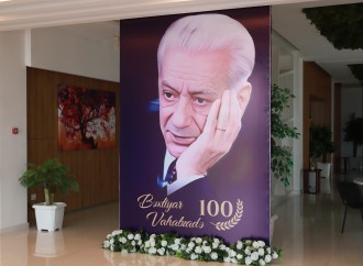 Türk Mədəniyyəti və İrsi Fondu Bəxtiyar Vahabzadənin yubiley tədbirində iştirak edib