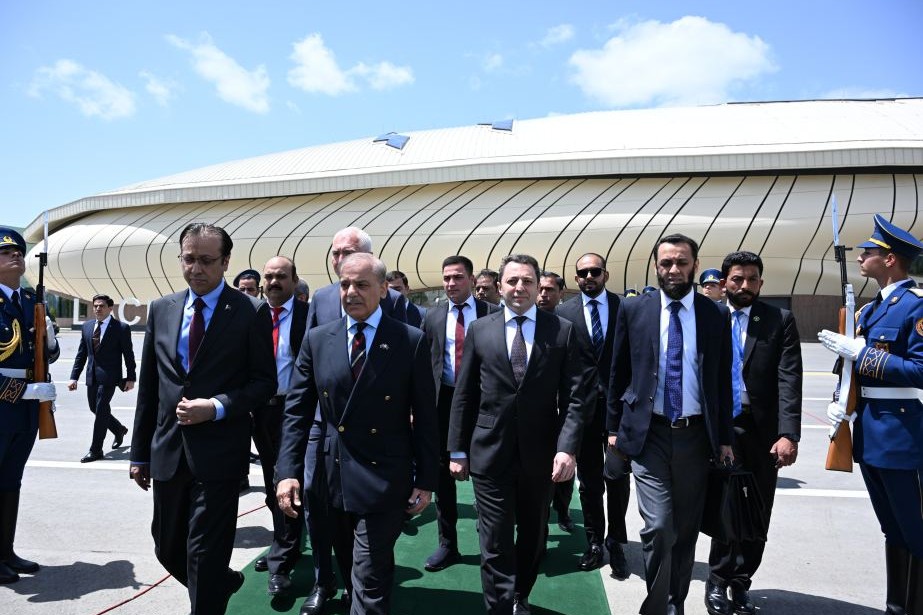 Məhəmməd Şahbaz Şərifin Azərbaycana səfəri başa çatdı