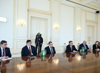 Prezident İlham Əliyev ABŞ Senatının Xarici Əlaqələr Komitəsinin üzvünü qəbul edib