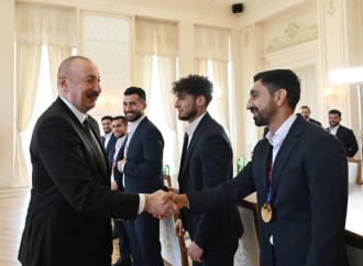 Prezident İlham Əliyev minifutbol üzrə dünya çempionatının qalibi olan Azərbaycan milli komandasının üzvlərini qəbul edib