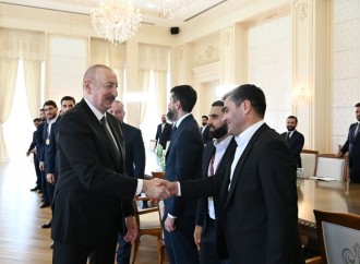 Prezident İlham Əliyev minifutbol üzrə dünya çempionatının qalibi olan Azərbaycan milli komandasının üzvlərini qəbul edib