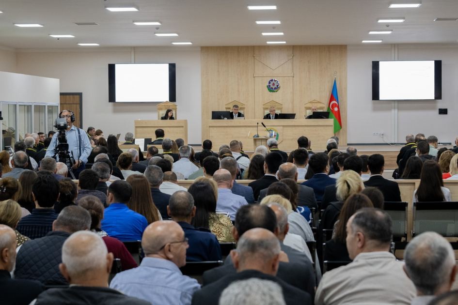 Məhkəmədə Azərbaycanın vaxtilə işğal altında olan ərazilərində “parad” üçün silahların Ermənistandan gətirildiyi etiraf edilib