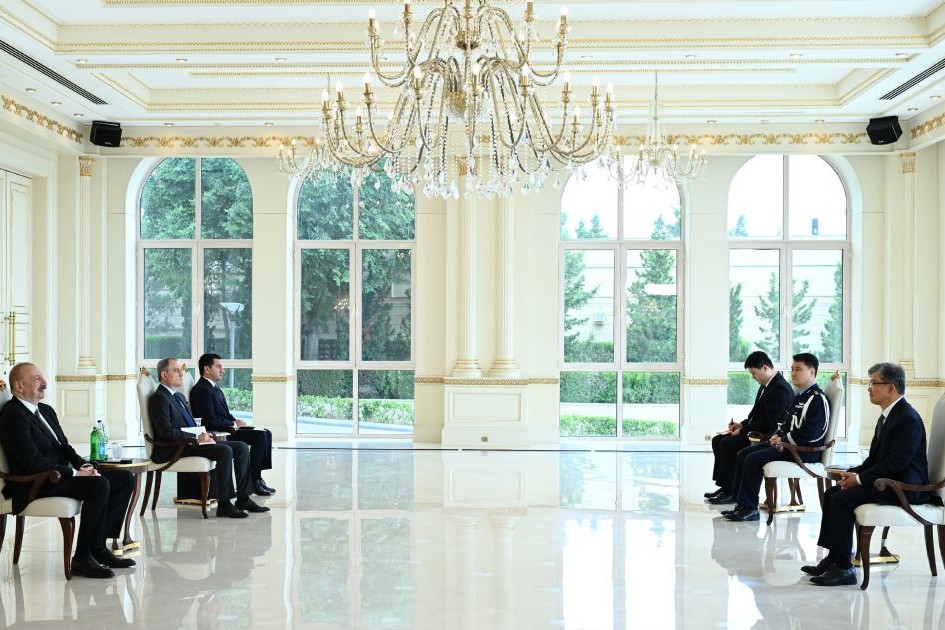 Prezident İlham Əliyev Koreya Respublikasının Azərbaycanda yeni təyin olunmuş səfirinin etimadnaməsini qəbul edib