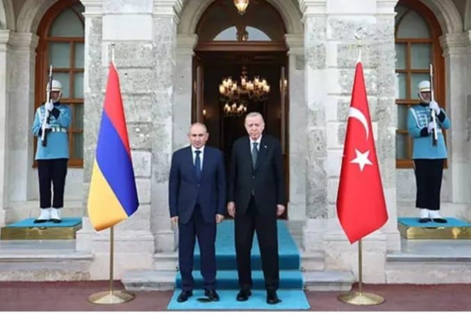 Ərdoğan və Paşinyan arasında görüş keçirilib