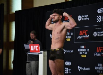 Bakıda "UFC Fight Night" iştirakçılarının rəsmi çəki mərasimi keçirilib