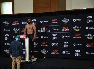 Bakıda "UFC Fight Night" iştirakçılarının rəsmi çəki mərasimi keçirilib