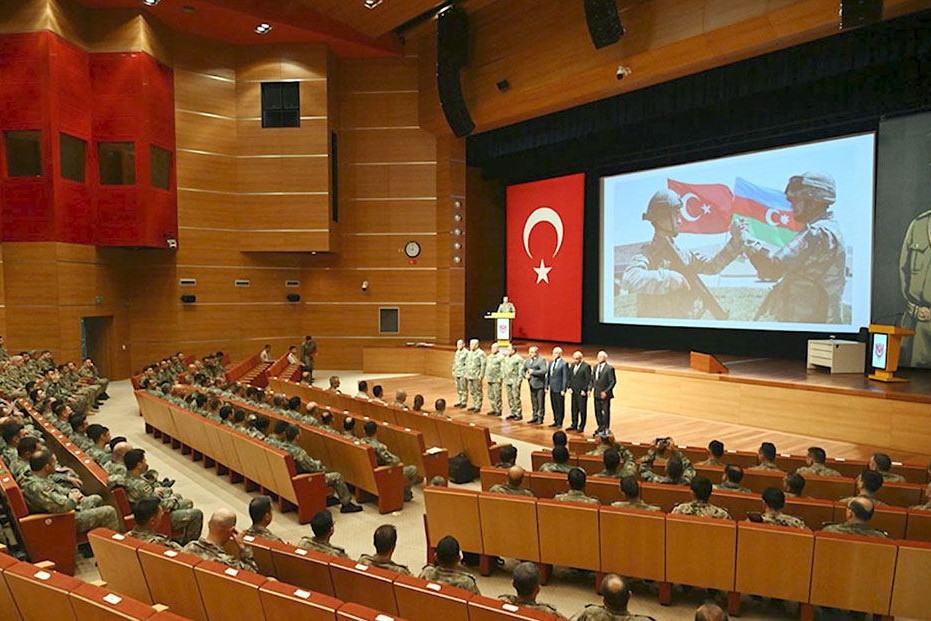 Müdafiə Nazirliyi həftəlik icmalı təqdim edib