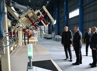 Prezident İlham Əliyev Goranboyda tikinti materialları istehsalı müəssisəsinin açılışında iştirak edib