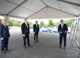 Prezident İlham Əliyev Xankəndi Dəmir Yolu və Avtovağzal Kompleksinin təməlini qoyub