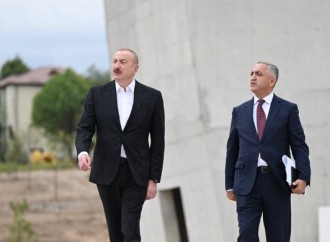 Prezident İlham Əliyev Xankəndidə Zəfər parkında görülən tikinti işləri ilə tanış olub