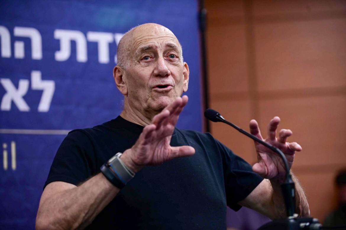“Rəfahda humanitar şəhər” fələstinlilər üçün konslager rolunu oynayacaq – Olmert