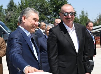 Prezident İlham Əliyev və Türkmənistan Xalq Məsləhətinin sədri Yeni Şuşa məscidində tikinti işlərinin gedişi ilə tanış olublar