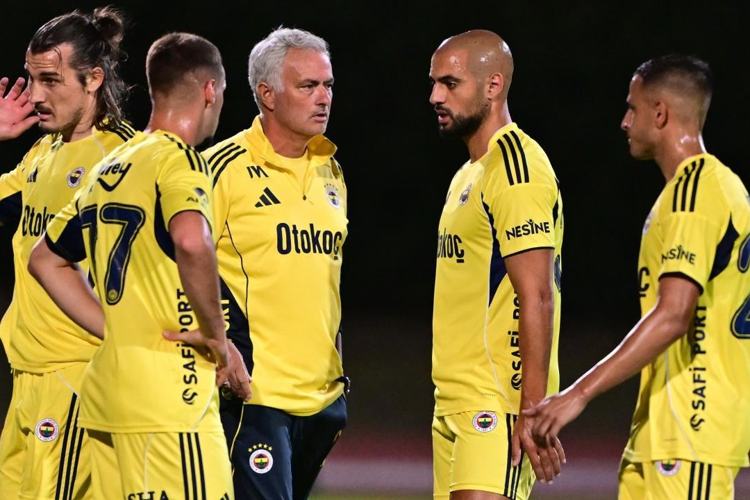Fənərbaxça Feyenoordla Avropa arenasında ilk qarşılaşmasına çıxır