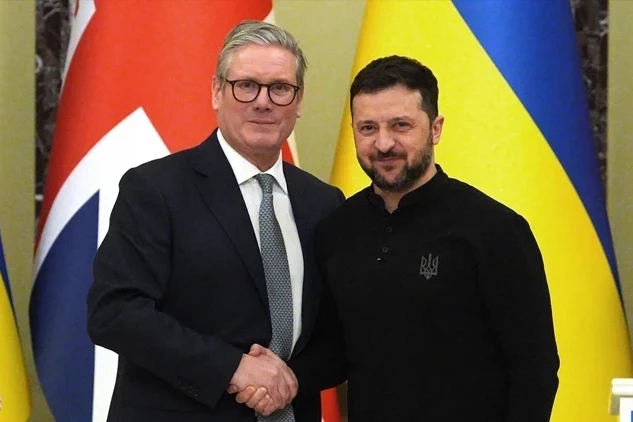 Böyük Britaniya və Ukrayna liderləri Alyaska görüşünü müzakirə edib