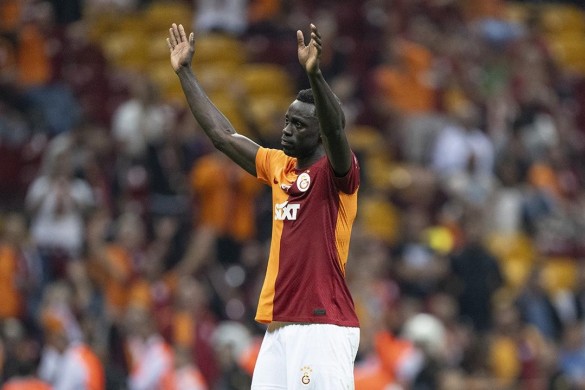 "Qalatasaray" Davinson Sançes ilə müqaviləni uzadıb