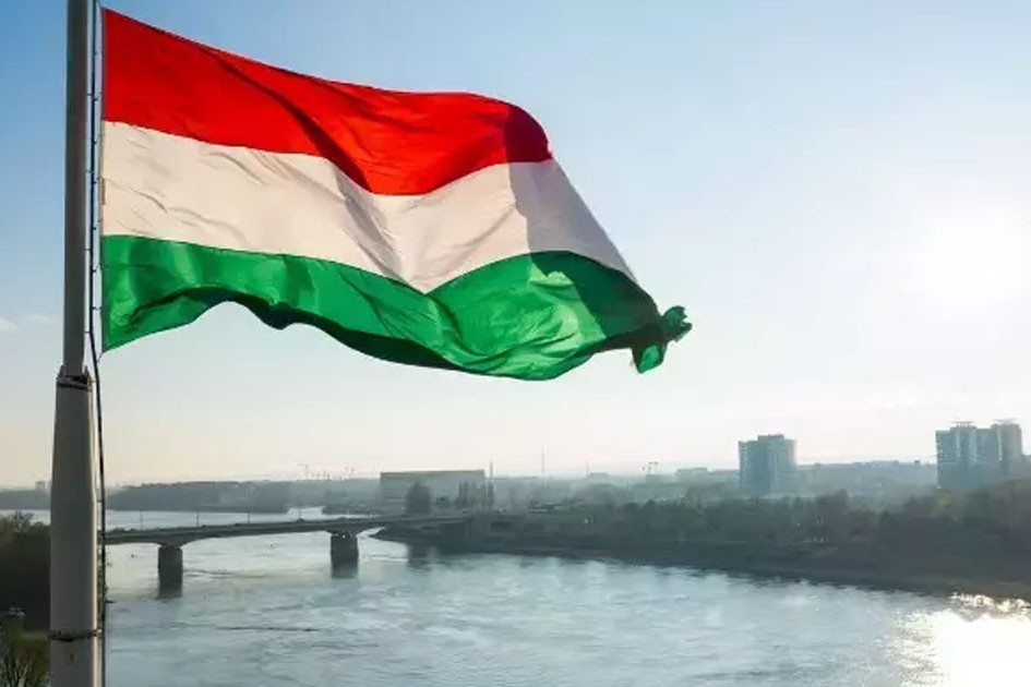 Aİ Macarıstan üçün 545 milyon avroluq fonu sərbəst buraxacaq